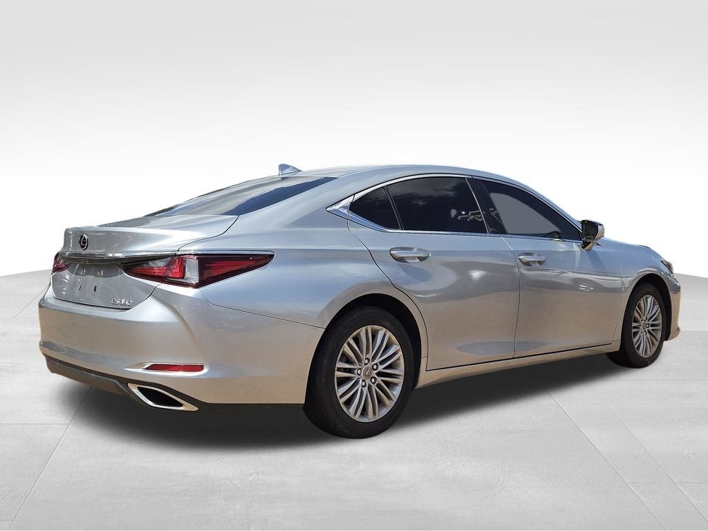 2022 Lexus ES 350 - Photo 6