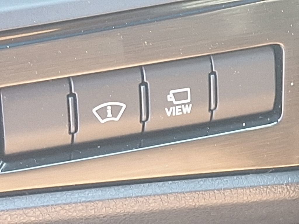 2022 Lexus ES 300h Ultra Luxury