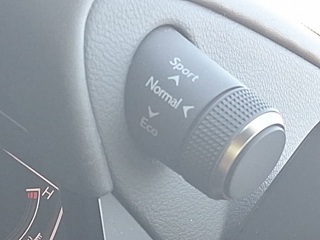 2022 Lexus ES 300h Ultra Luxury