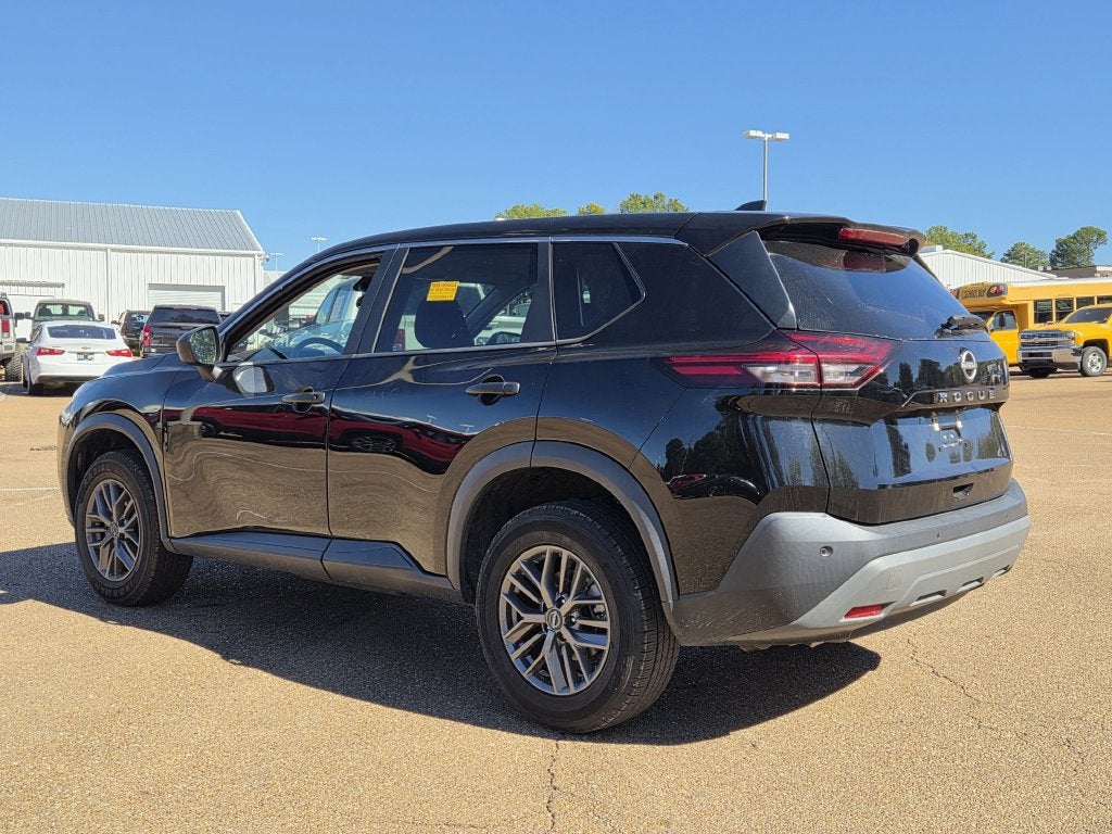 2023 Nissan Rogue S FWD