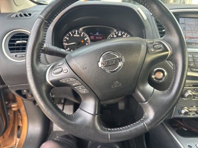 2017 Nissan Pathfinder SL