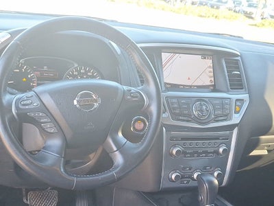 2017 Nissan Pathfinder SL