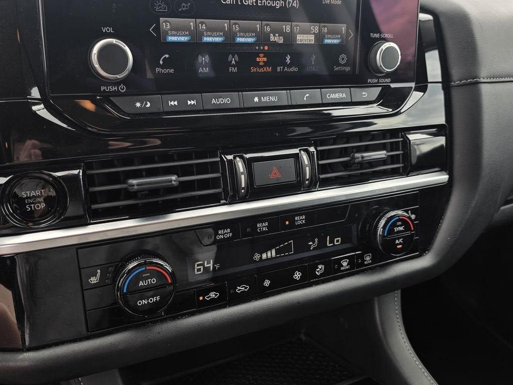 2025 Nissan Pathfinder SV 4WD