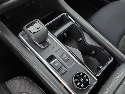 2025 Nissan Pathfinder SV 4WD