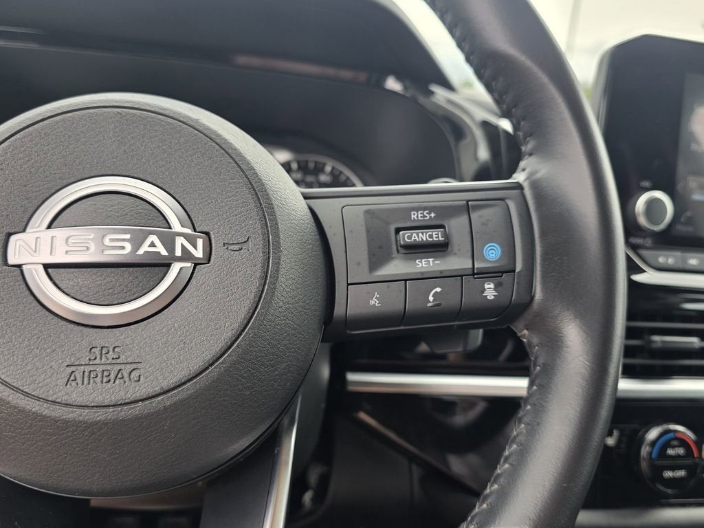 2025 Nissan Pathfinder SV 4WD