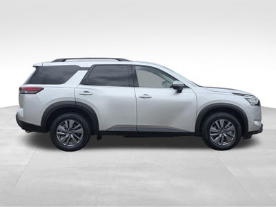 2025 Nissan Pathfinder SV 4WD