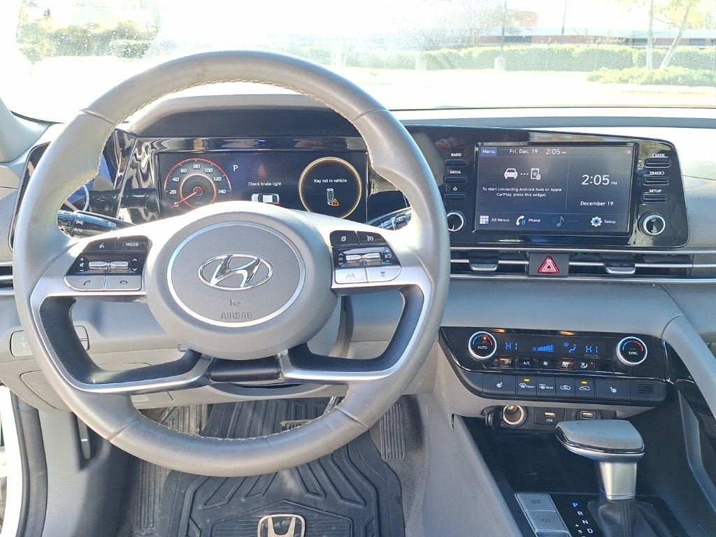 2022 Hyundai Elantra SEL
