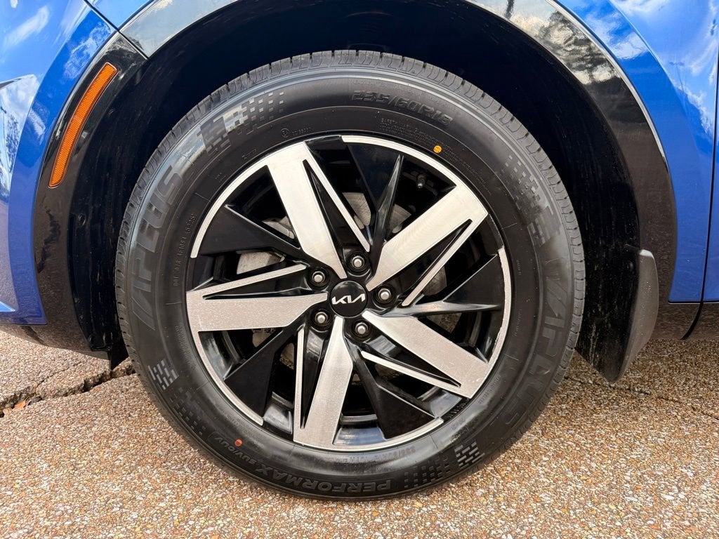 2023 Kia Sorento S