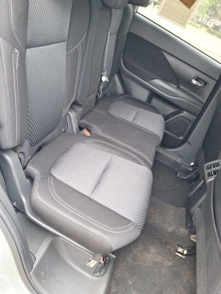 2020 Mitsubishi Outlander ES 2.4