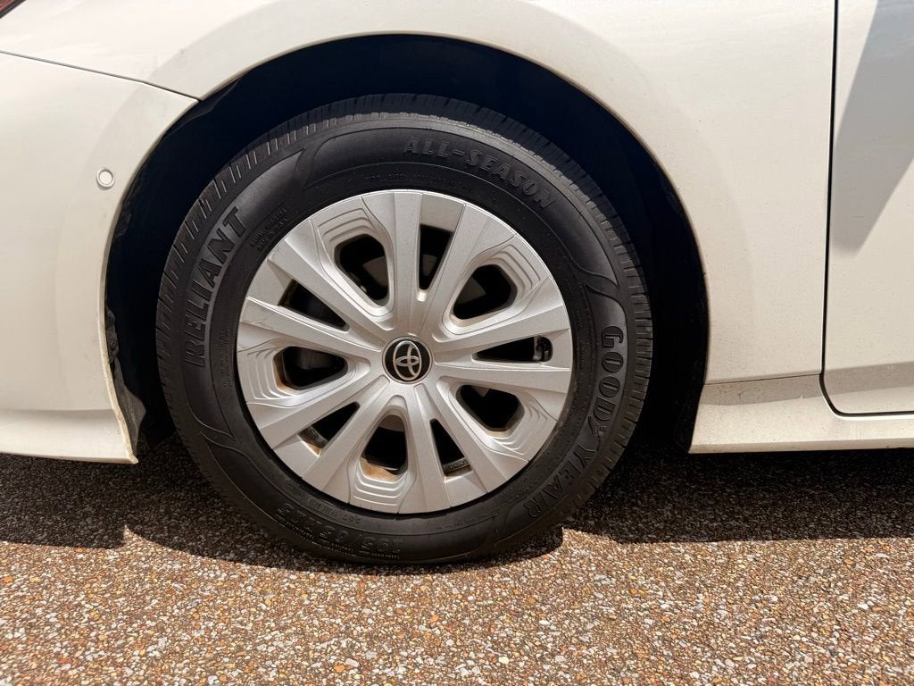 2019 Toyota Prius L Eco