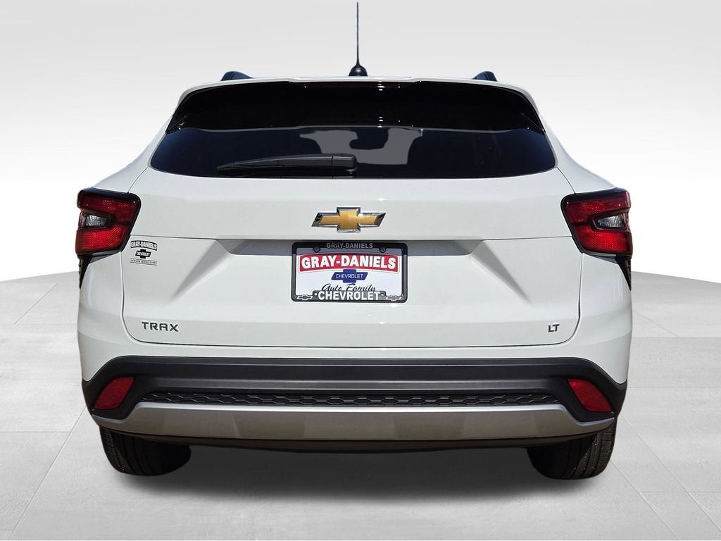 2026 Chevrolet Trax LT - Photo 7